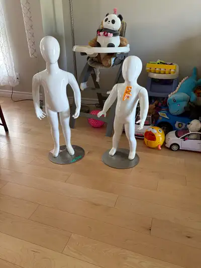 CHILDREN MANNEQUINS, View more