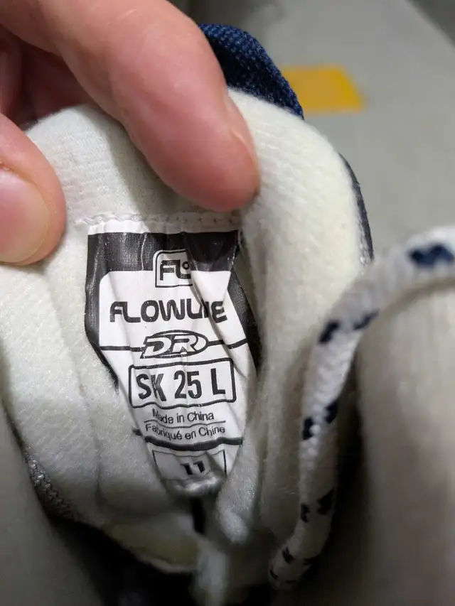 Flowline size 11 ladies ice figure skates SK 25 L, Tuscany NW in Skates & Blades in Calgary - Image 3