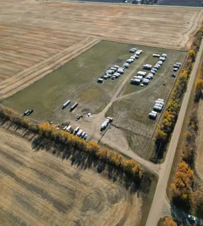 20km East of Fort Saskatchewan 24hr. access Yearly rates Dump Station Air compressor Fully fenced (c...