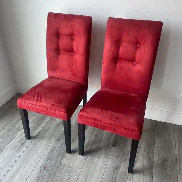 Dining Chairs in Chairs & Recliners in Edmonton - Image 2