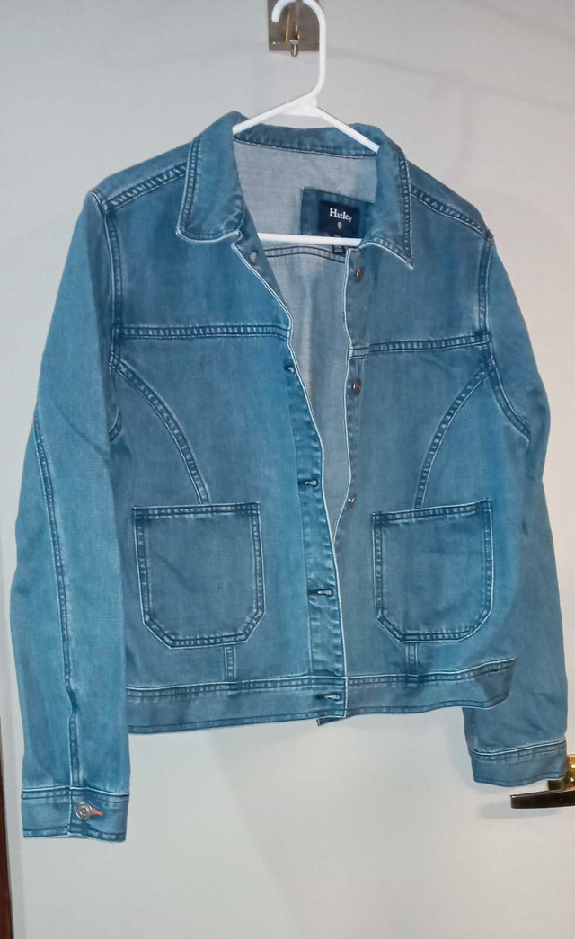 Manteau de jeans xl pour femme  dans Femmes - Hauts et vêtements d'extérieur  à Laval/Rive Nord - Image 4
