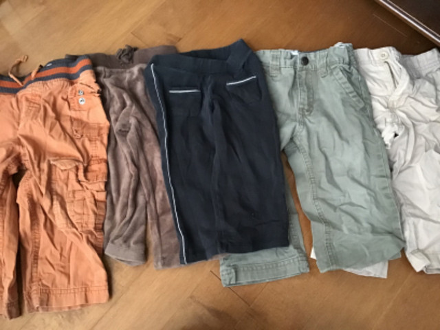 31 PIECES OLD NAVY BRAND SIZE 18-24 MONTH WARDROBE LEVI JEANS in Clothing - 18-24 Months in Peterborough - Image 3