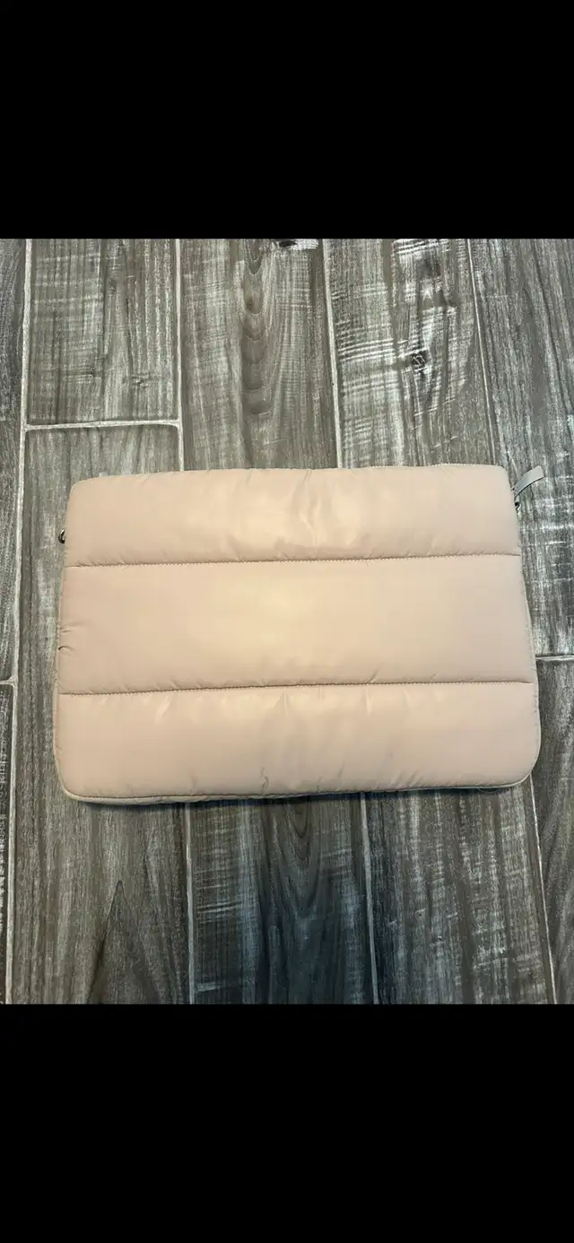 Laptop Cover Case in Laptop Accessories in Mississauga / Peel Region - Image 2