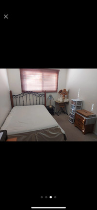 Room for rent 5 mins walk to train station 