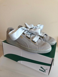 Puma Suede Heart Satin Grey Sneakers Size 7 Women’s