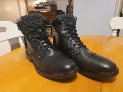 Steve Madden Mens Boots - Size 9, View more