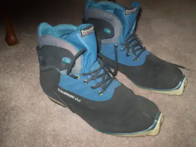 SALOMON X COUNTRY UNISEX BOOTS Size 43 E / 10 C / Thinsulate, View more