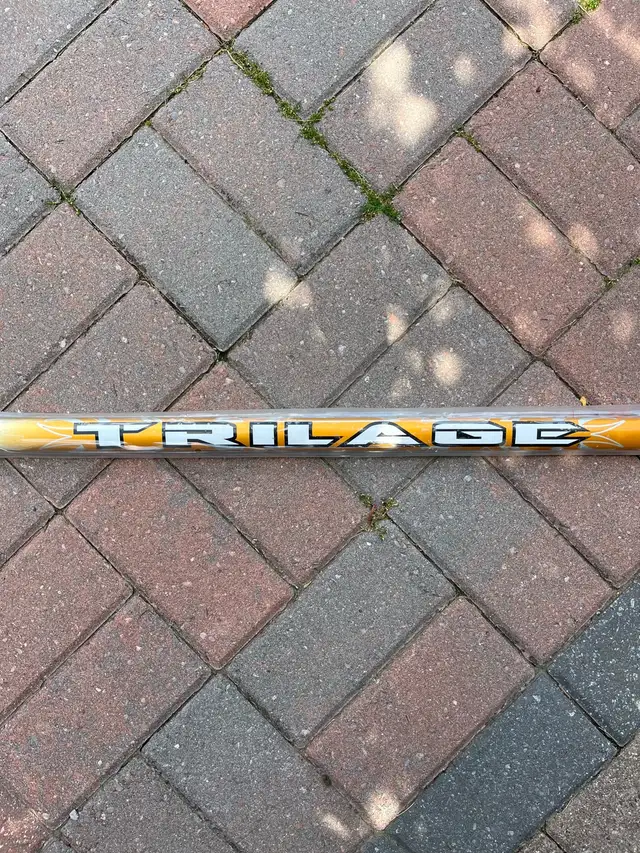 Junior Hockey Stick in Hockey in City of Toronto - Image 3