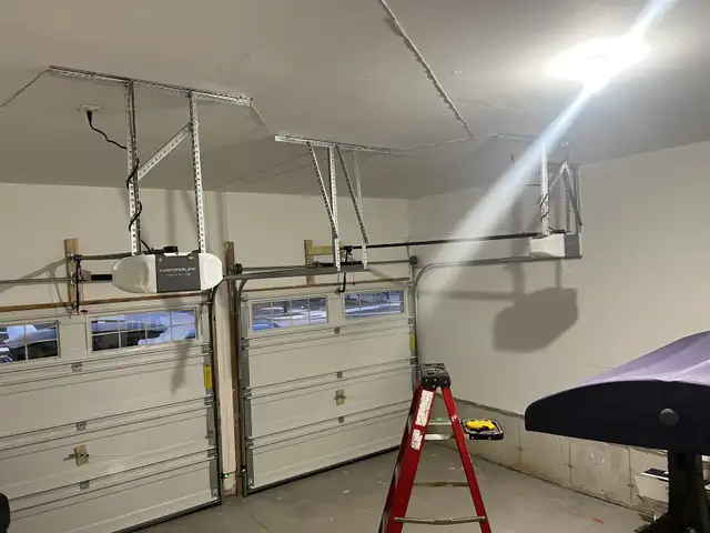 Garage Door Openers with Installation and Free Tune Up! in Garage Doors & Openers in Oshawa / Durham Region - Image 4