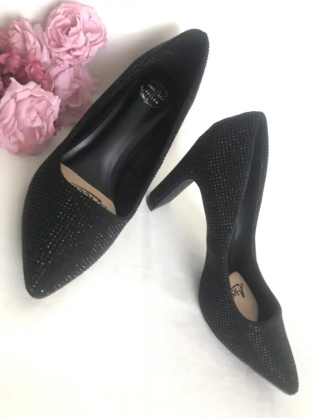 Black High Heels Sparking Shoes Women Pointed-toes Pump in Women's - Shoes in City of Toronto - Image 6