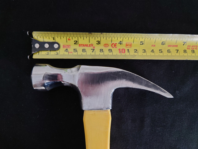 STANLEY Rip Claw Fiberglass Hammer in Hand Tools in Abbotsford - Image 3