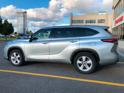 2020 Toyota Highlander LE