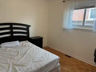 private room, female