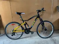 CCM Static Dual Suspension Bike, 24" Wheels