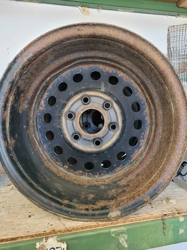 4 x 17" rims for winter tires in Tires & Rims in London - Image 3