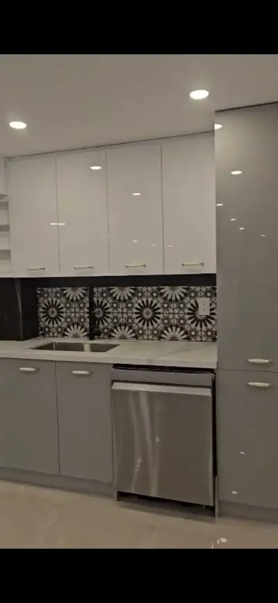 2 bedrooms apartment walkout