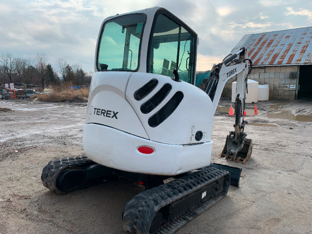 Terex TC37 Mini Excavator in Heavy Equipment in Oshawa / Durham Region - Image 2