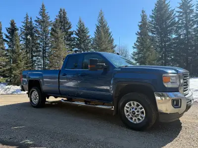 2015 GMC 2500 club cab 4 door, 6 Liter gas, new tires, new water pump, new spark plugs, all oils cha...