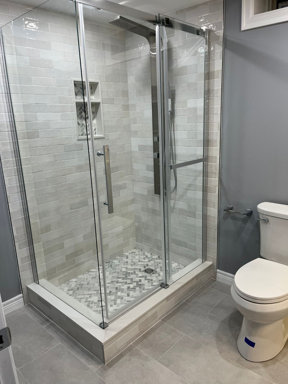 2 bedroom basement for rent 4
