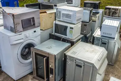 TEXT 416-666-5466 FREE pickup SCRAP METAL+ELECTRONICS, View more