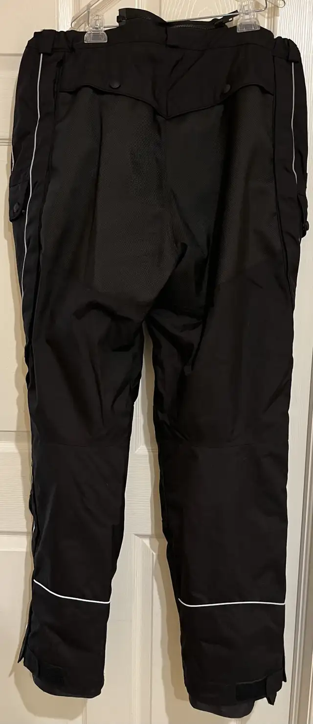 Olympia Motorcycle Pants in Motorcycle Parts & Accessories in Hamilton - Image 3