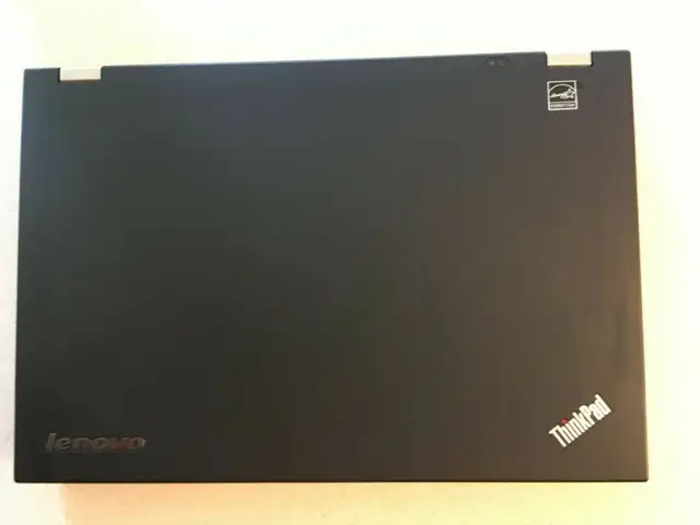 Lenovo ThinkPad Laptop T430  - 4GB RAM, 300GB HDD, Windows 10 in Laptops in Ottawa - Image 5