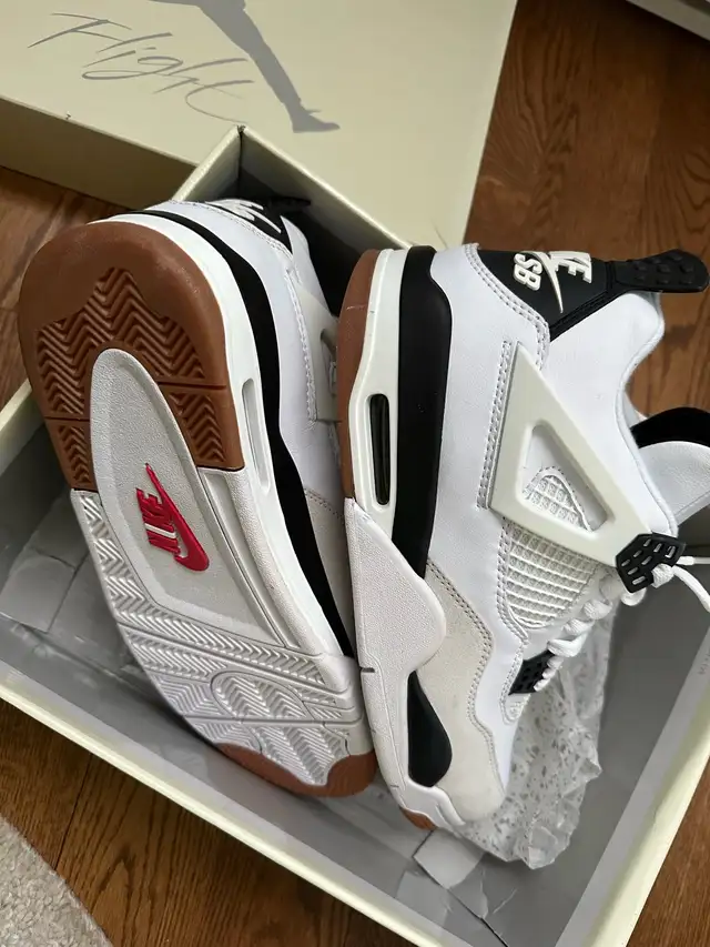 Jordan 4 neuves taille 10 in Men's Shoes in Longueuil / South Shore - Image 5