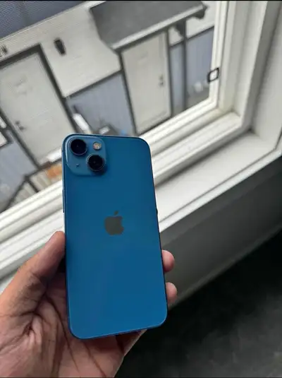 Almost brand new Iphone 13 128 GB Very good looking blue colour Comes with a brand new screen protec...