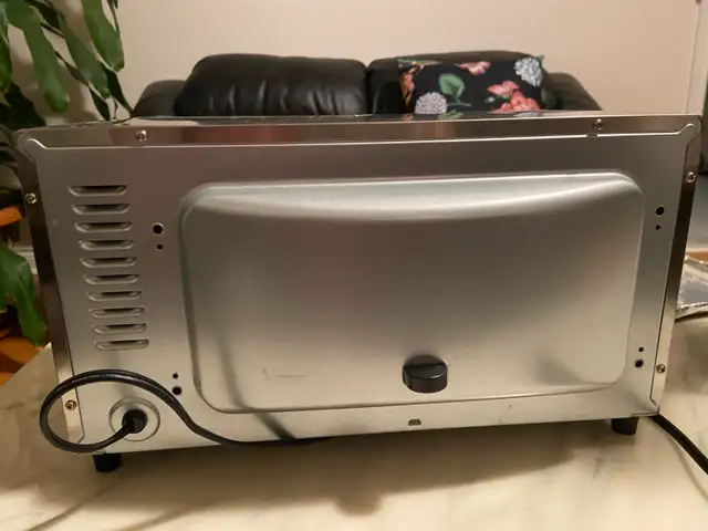 Hamilton Beach toaster  oven in Toasters & Toaster Ovens in Markham / York Region - Image 4