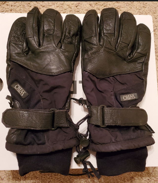 Motorcycle gloves in Motorcycle Parts & Accessories in Markham / York Region - Image 3