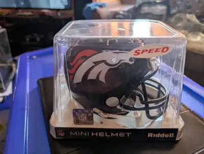 Payton Manning Riddell Mini Helmet, View more