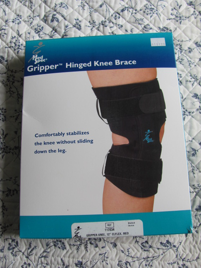 Med Spec Gripper Hinged Knee Brace 12 inch Med.