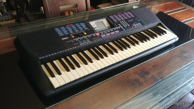 Synthetiseur/Clavier Yamaha PSR-220 dans Pianos et claviers  à Longueuil/Rive Sud - Image 2