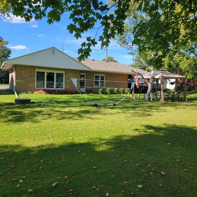 2 bedroom house for rent. July 2023. 15 Railway Street. Brighton Long