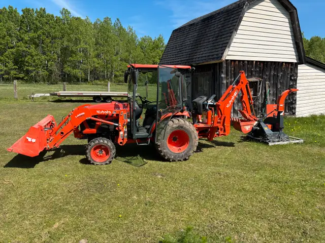 RENT ME Kabota mid size tractor for rent . in Farming Equipment in Thunder Bay - Image 2