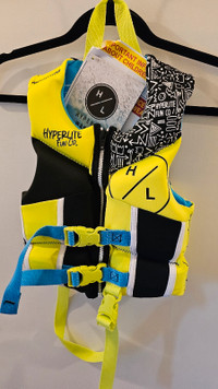 New hyperlite Kids life jacket 33-55lbs 