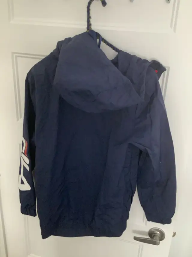 boys Fila windbreaker jacket size XL 14/16 in Kids & Youth in Laval / North Shore - Image 4