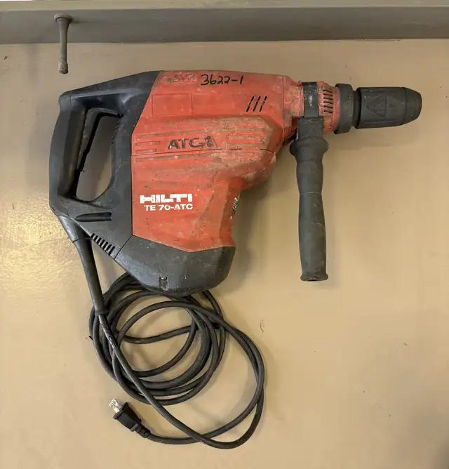 Hilti TE70 Hammer Drill in Power Tools in Calgary - Image 3