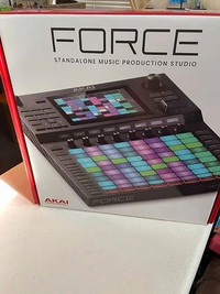 Akai Force Standalone Music Production DJ System - Mint!