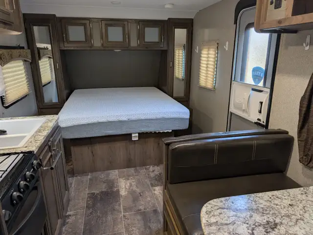 2019 Keystone Passport, 24ft in Travel Trailers & Campers in Campbell River - Image 5