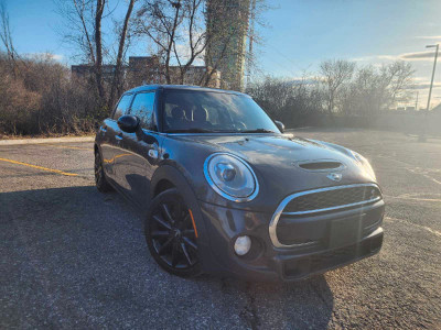 2017 MINI COOPER S 