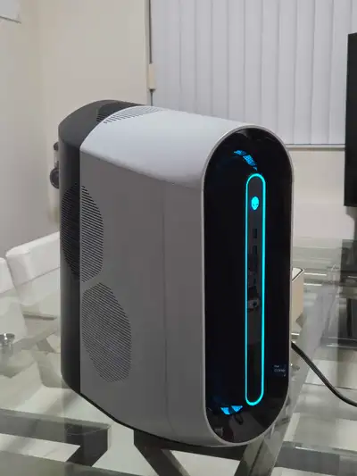 Very good condition Wifi✅ windows11✅ Alienware r12 gaming pc Specs: CPU: i7-11700f GPU: RTX 3080 Ram...