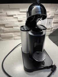 Machine à café Nespresso Vertuo