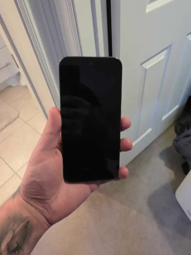 google pixel 10 PRO XL 512GB in Cell Phones in Oshawa / Durham Region - Image 4