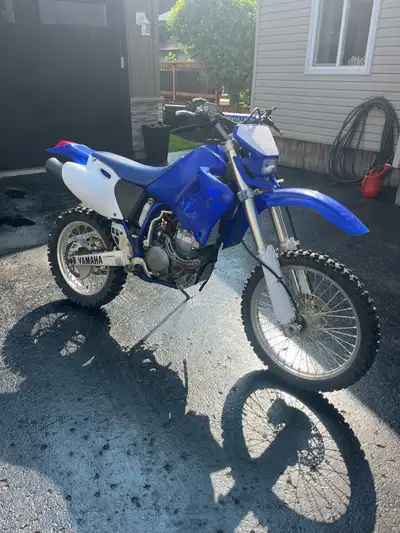 2000 Yamaha wr400f with ownership runs and drives great could use back tire soon. $2500 obo