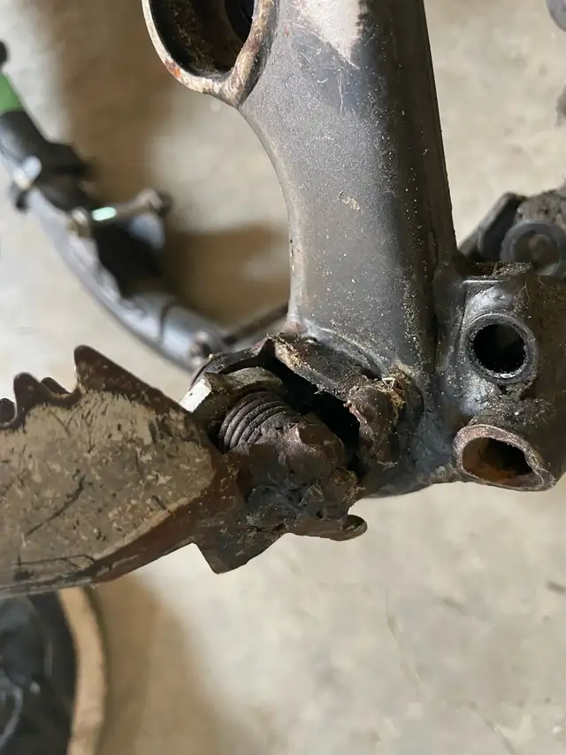 KX100 2011 parting out in Motorcycle Parts & Accessories in Red Deer - Image 10