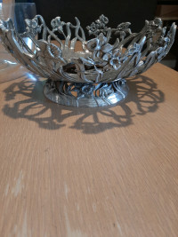 2 PIECE DECORATIVE SEAGULL PEWTER BOWL