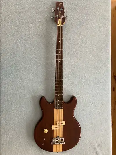Guitares et Bass gaucher électrique et acoustique, View more