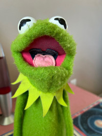 Vintage Kermit the frog felt puppet