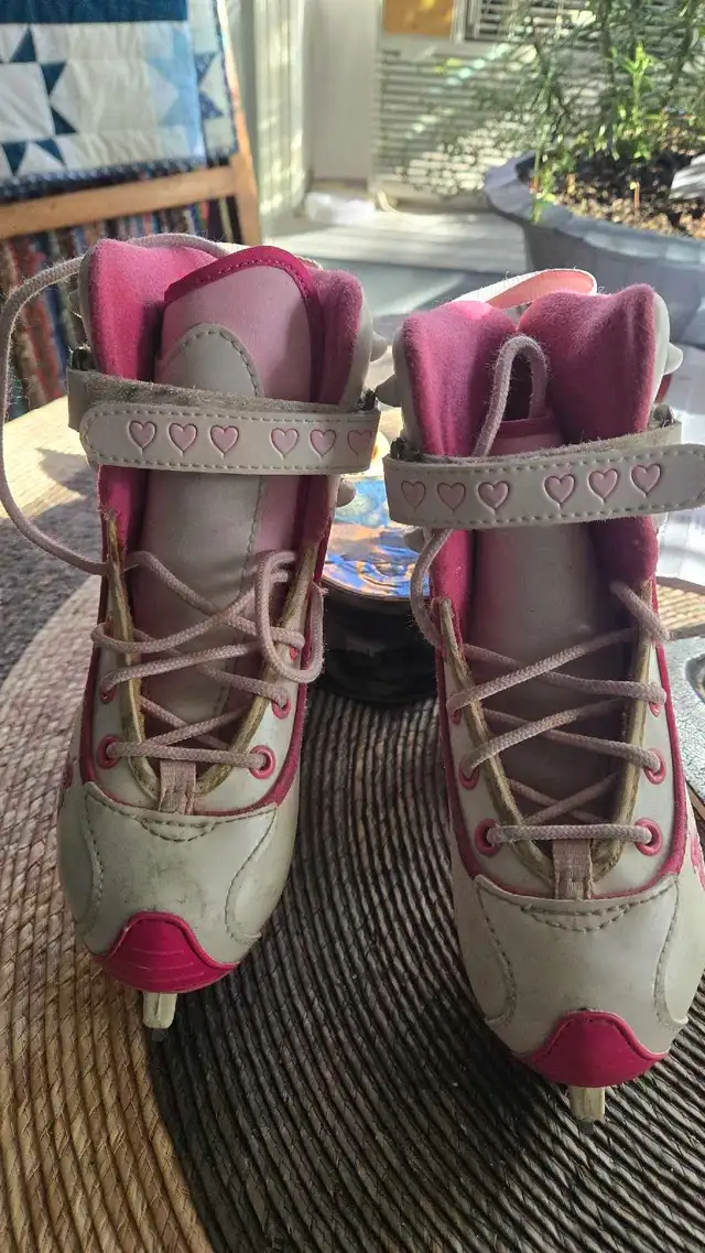 Junior Girls CCM Skates